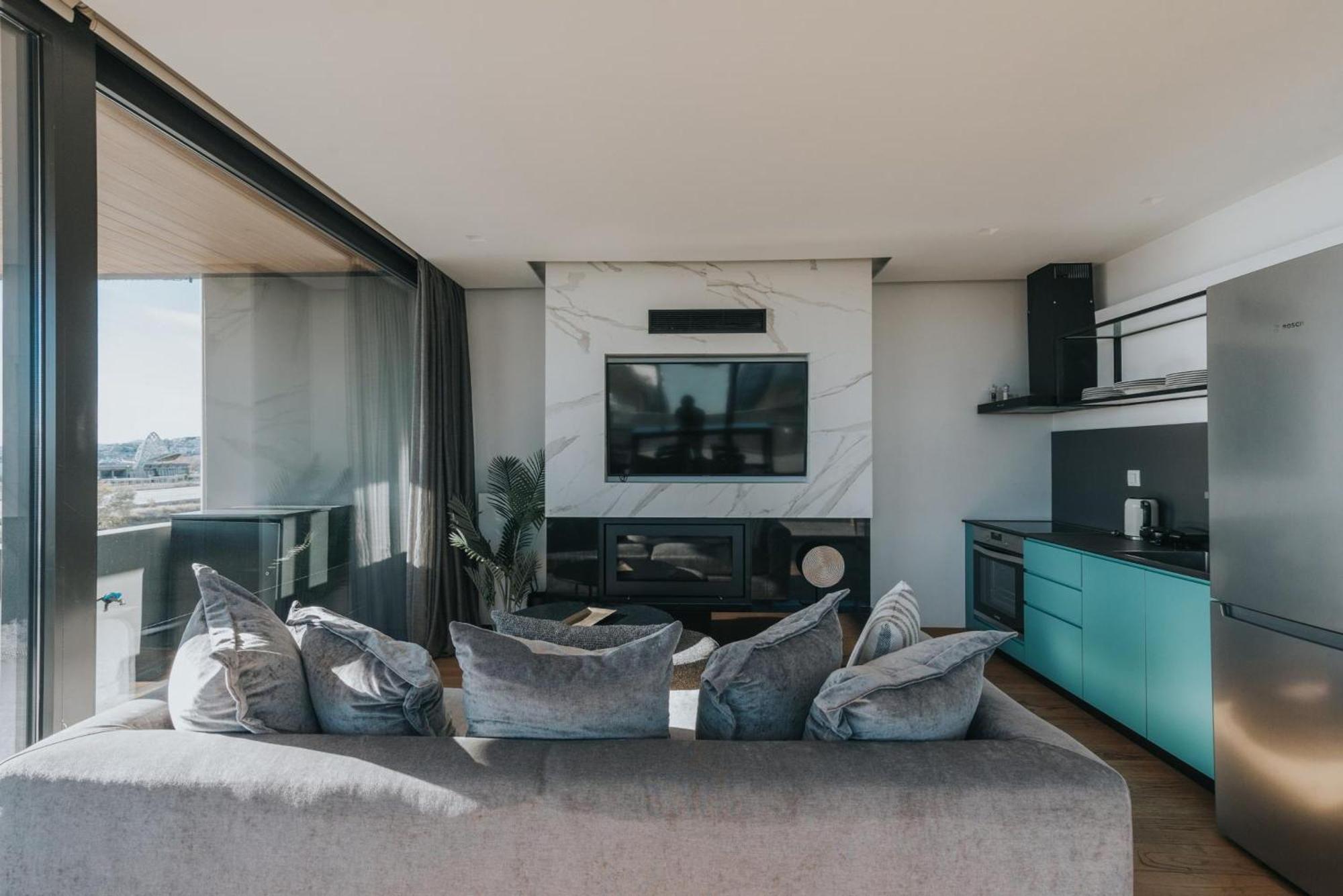 Earth Boutique Apartments Next To Stavros Niarchos Athena Bagian luar foto